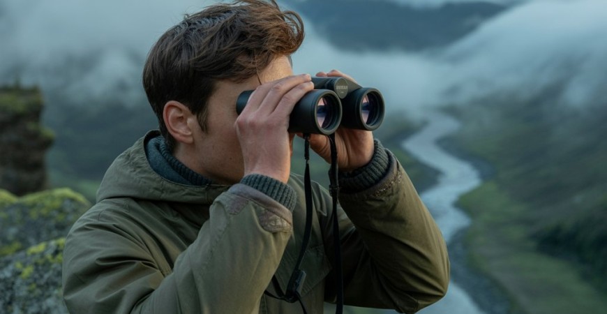 ¿Hasta cuántos kilómetros alcanza un binocular?